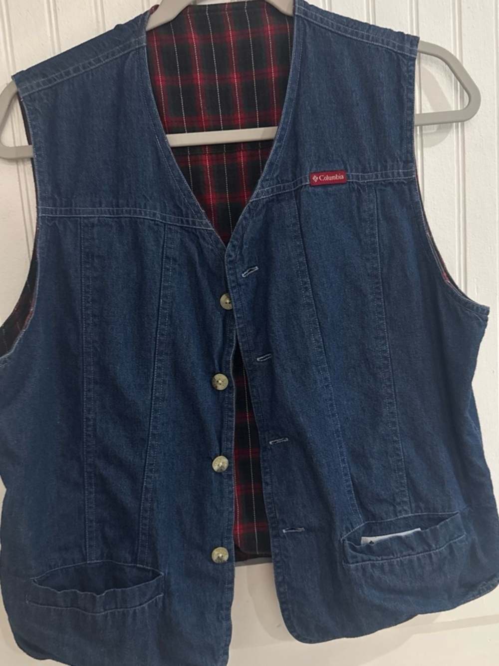 Columbia Women's Dark Blue Denimwith Red Plaid Lining reversible vest